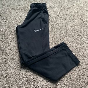 Boys black Nike sweatpants